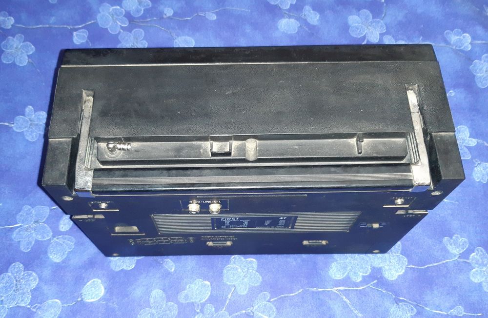 Магнитола Fіrst двухкассетная