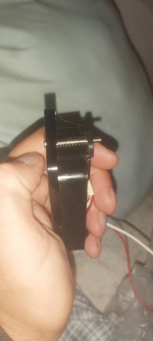 Parafusos e molas para pickup emg