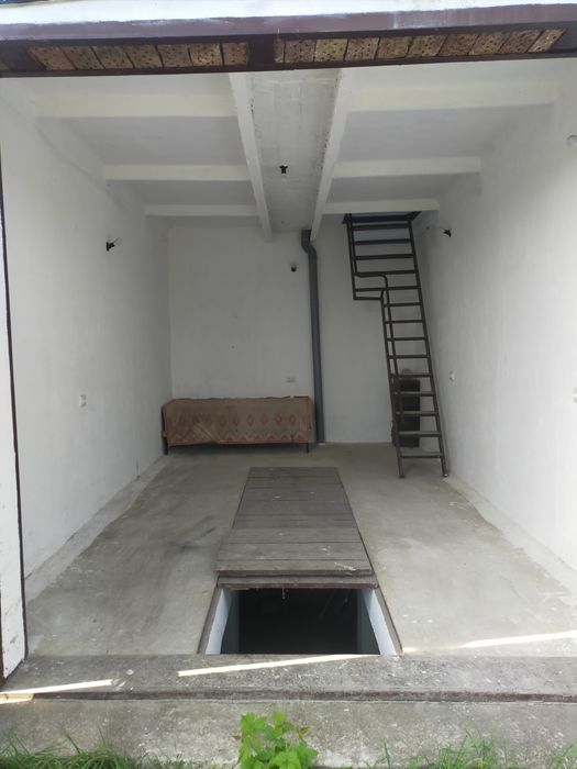 Продам двоповерховий гараж в гаражному кооперативі "Фортуна" (дубово)