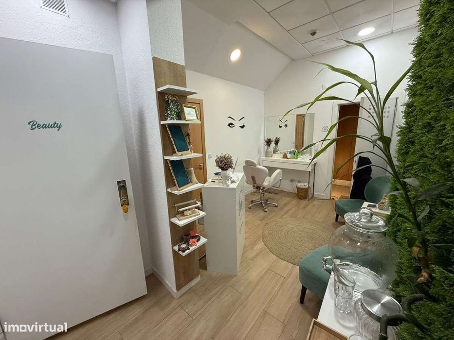 Espaço comercial Avenidas Escritório/Atelier/Gabinete