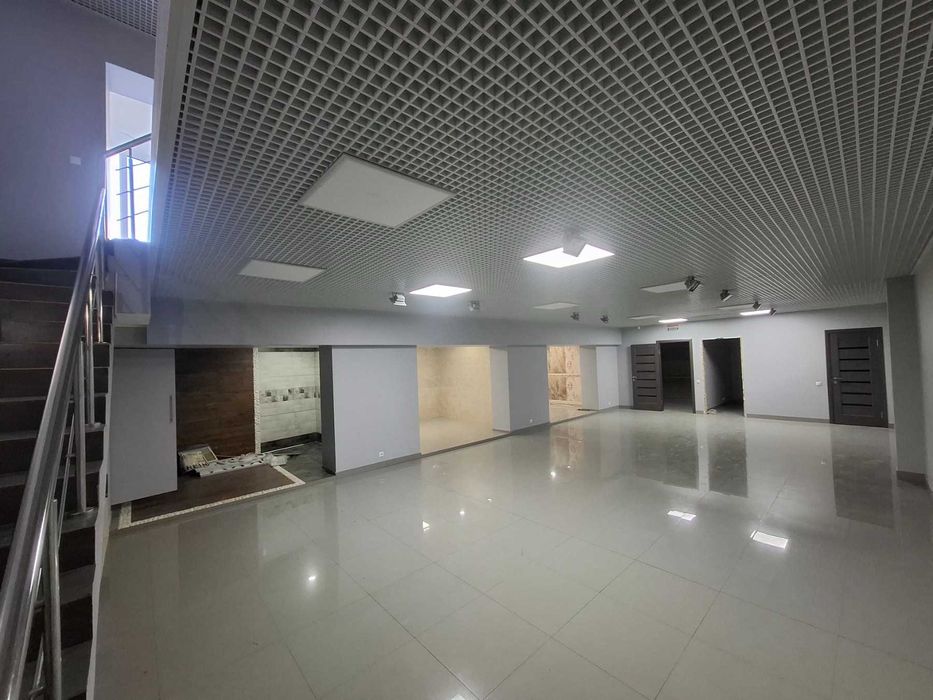 Оренда м. Хмельницький вул. Панаса Мирного 14/1А, 135 м2 23000 грн.