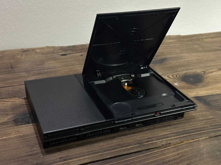 Playstation 2 (PS2) Slim - piękna! + plomba SONY + bdb laser (opis)