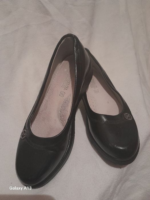 Туфельки для девочки