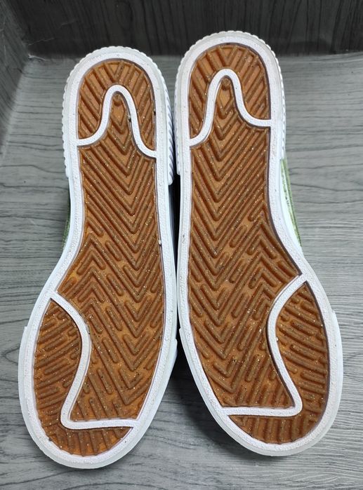 40 Nike Court Legacy оригінальні жіночі шкіряні кросовки
