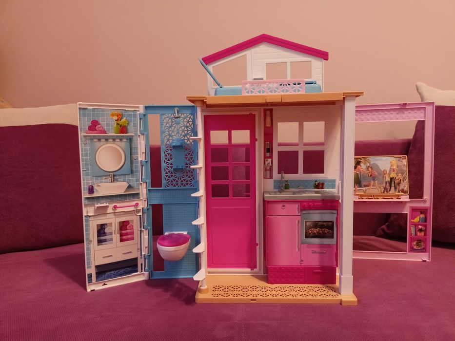 Domek Barbie firmy Mattel+ Lalka barbie Mattel z autem