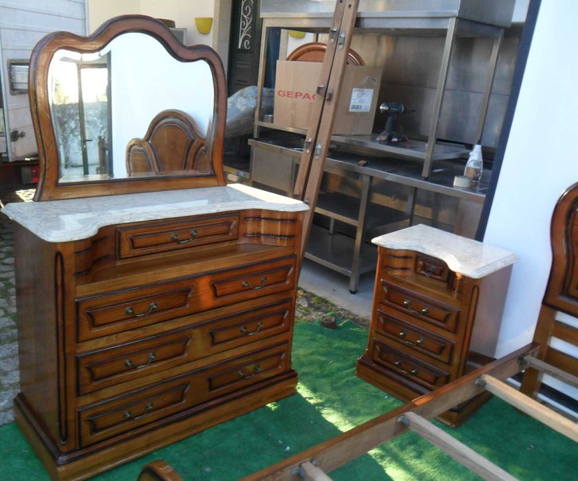 Mobília de quarto de casal completa