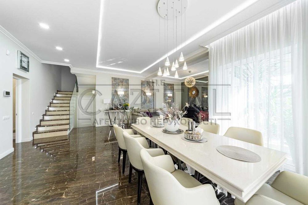 Престижний будинок в Крюківщіні 400м2, гараж та басейн