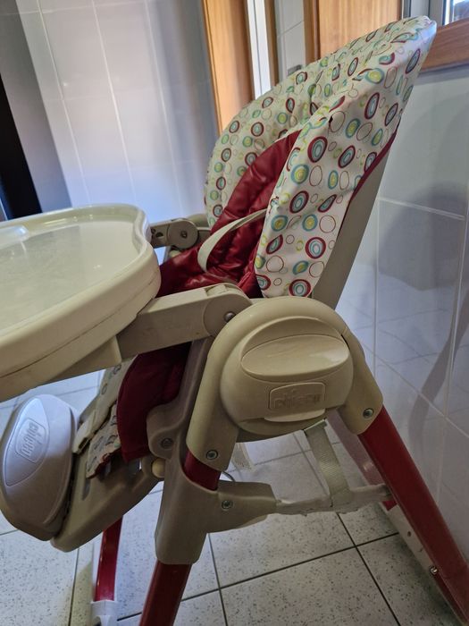 cadeira de papa polly magic da chicco
