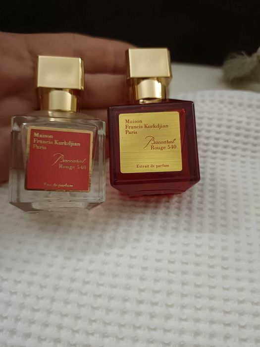 Conjunto de dois perfumes, novos