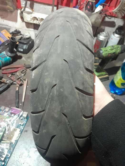 Продам резину на скутер