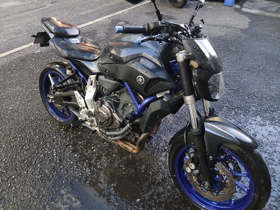 Mt 07 edição race blue