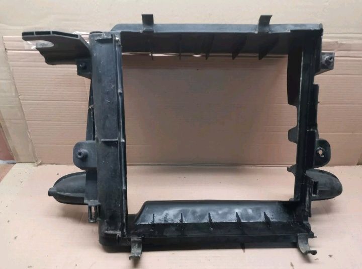 Suporte apoio radiador SMART Fortwo 450 1g e 2g