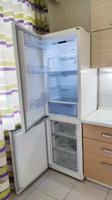 Продаж вул. Дениса Рачiнського,25А. 15 хв Метро