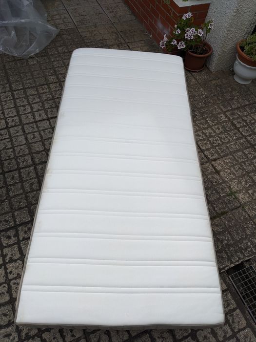 Base de colchão e colchão