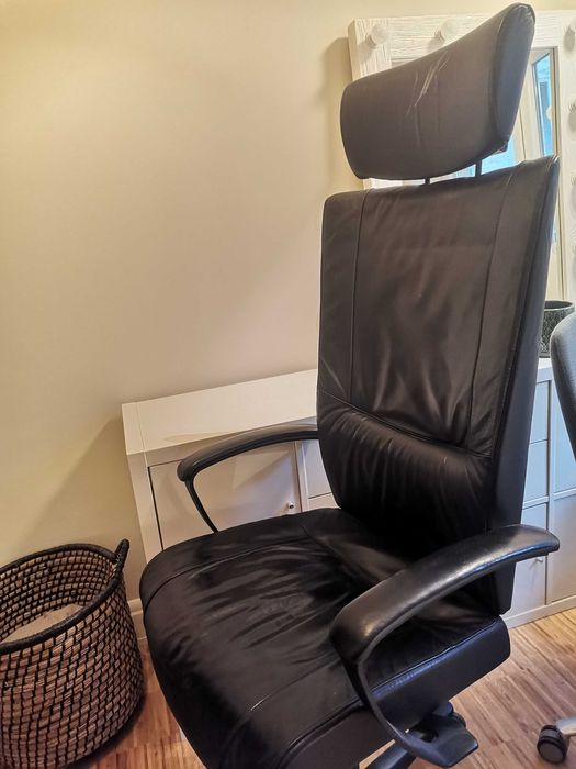 Skórzany fotel prezesa KInnarps