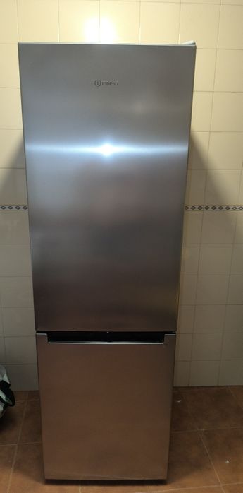 Frigorífico indesit