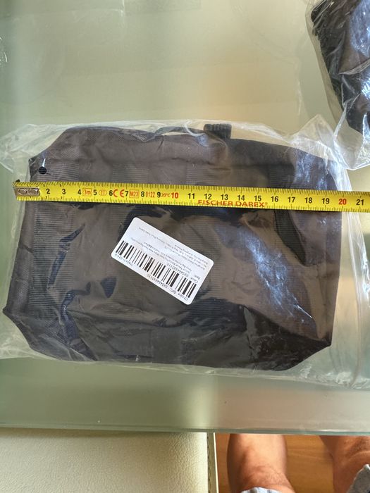 Bolsa multiusos em goretex , estado nova.