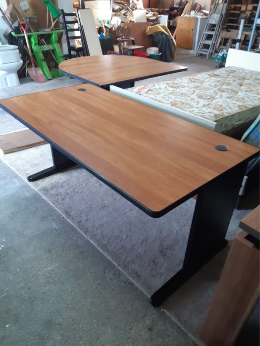 Mesa em madeira de escritorio