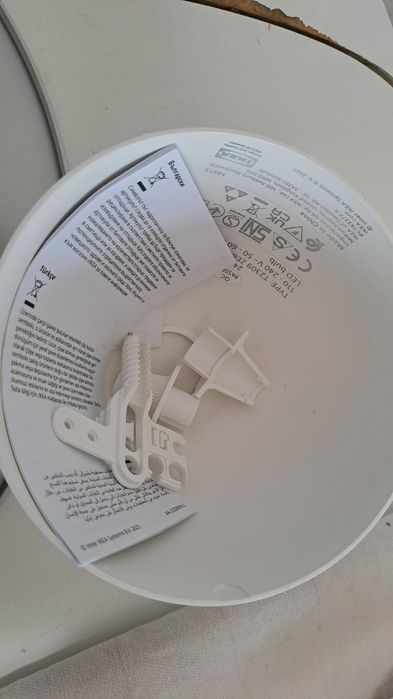 Candeiro do Ikea.