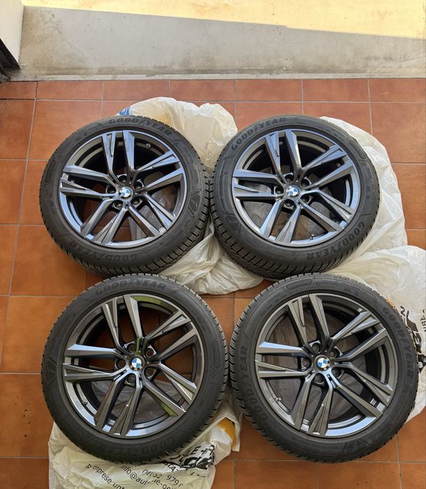 Jantes R18 BMW originais com pneus GoodYear