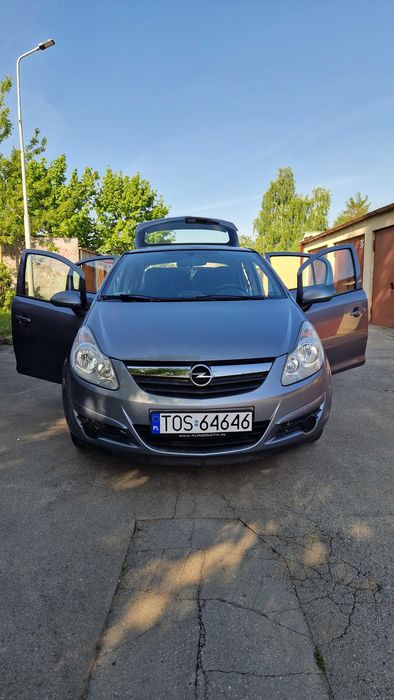 Opel Corsa D 2008r. 1.2 benzyna. Niski przebieg