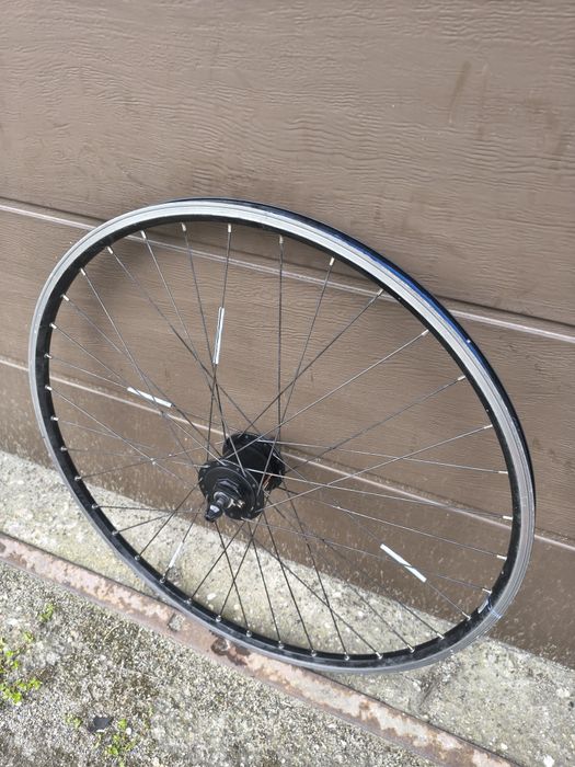 Koło rowerowe 28 cali prądnica Nexus