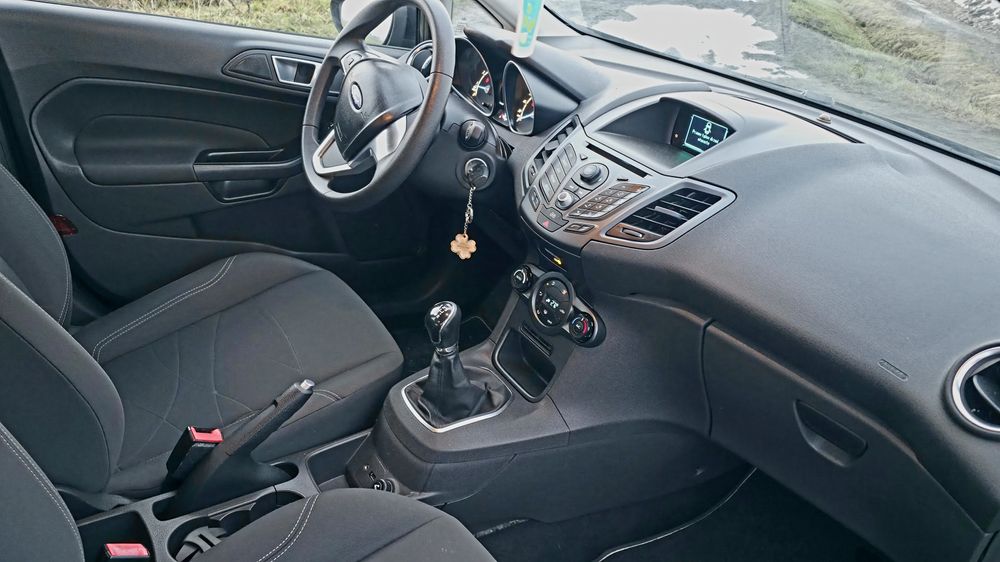 Ford Fiesta mk7 1.2 benzyna