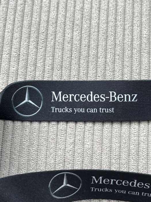 Mercedes Benz Trucks smycz do kluczy kolekcjonerska nowa
