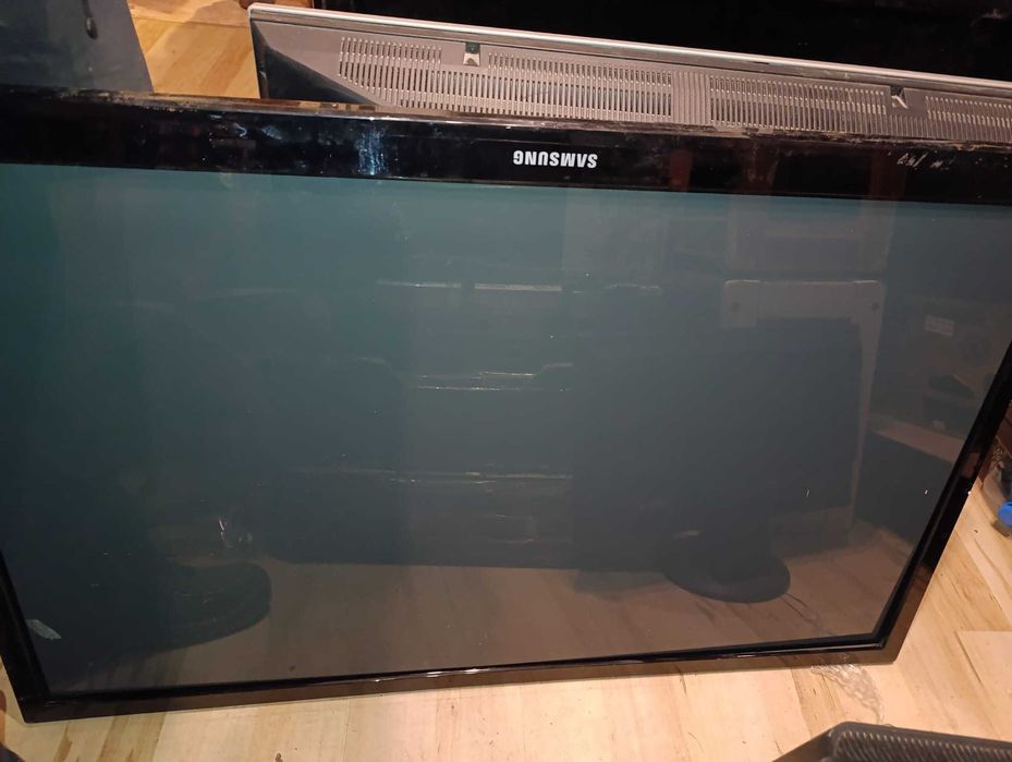 Tv Samsung 40 cali + Smart, Philips 32 Sharp 32 Funai 27 Lg 26 Asus 22