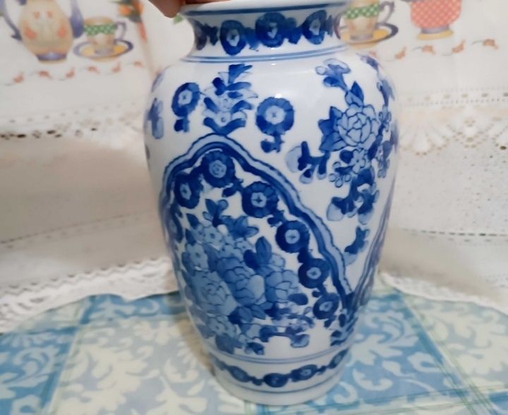 Vaso chinês pequeno como novo