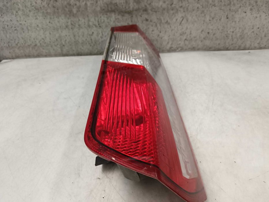 Farolim traseiro esquerdo Ford Transit (2018)