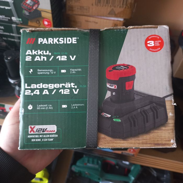 Акумулятори і зарядні пристрої Parkside 12V  20V