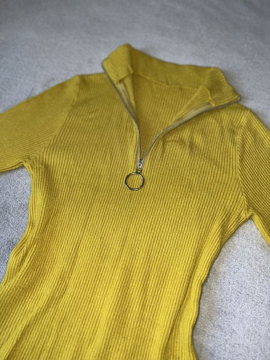 Гольф жіночий з застібкою