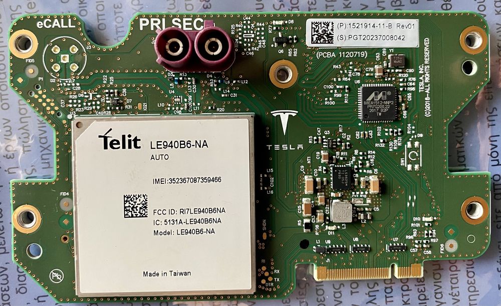 Модуль модема  LTE REV01 Tesla model Y, 3 1521914-11-B
