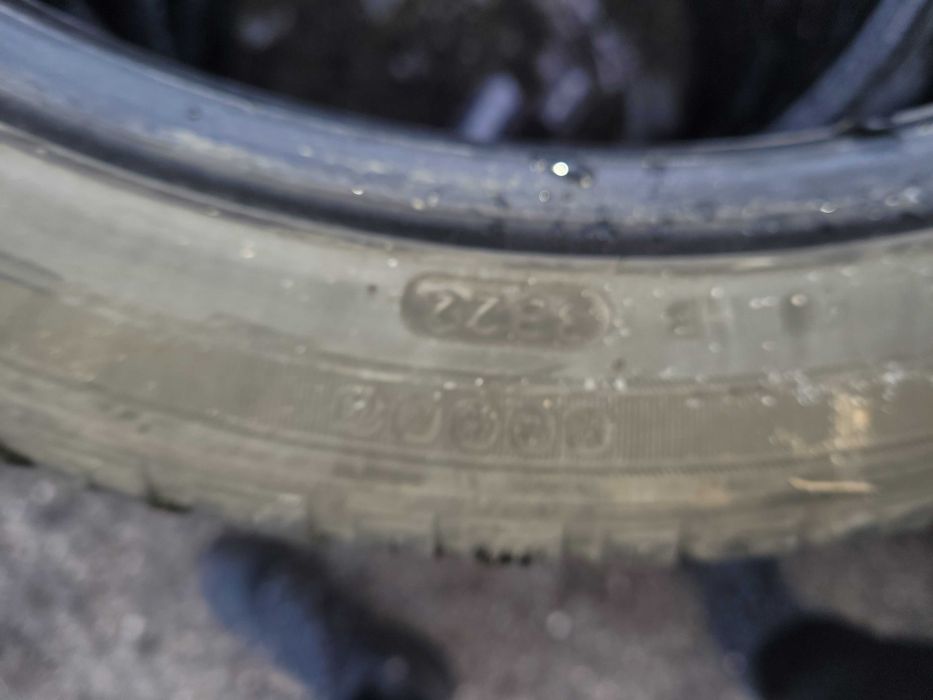 Opony zimowe 225/40R18,Hankook Kinergy.