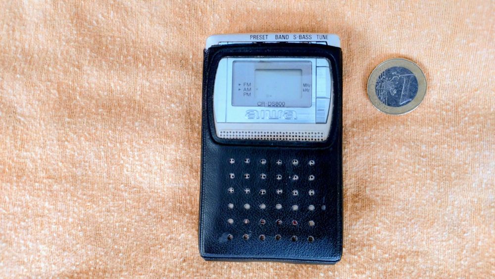 Mini Radio Bolso Raro Colecao Aiwa CR-DS800 FM/AM