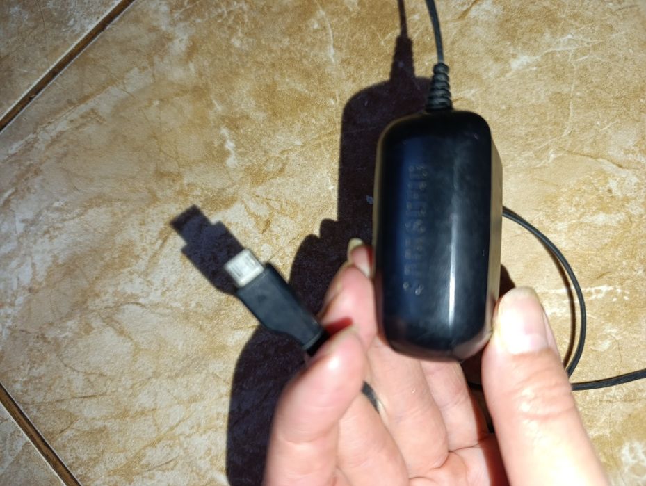 зарядка до кнопочних телефонів Nokia тоненька  Samsun