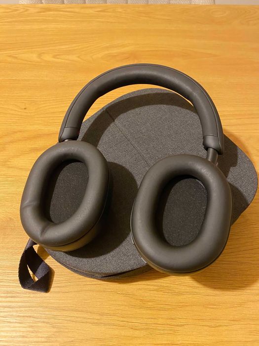 Sony WH-1000XM5 Noise Cancelling - Pretos