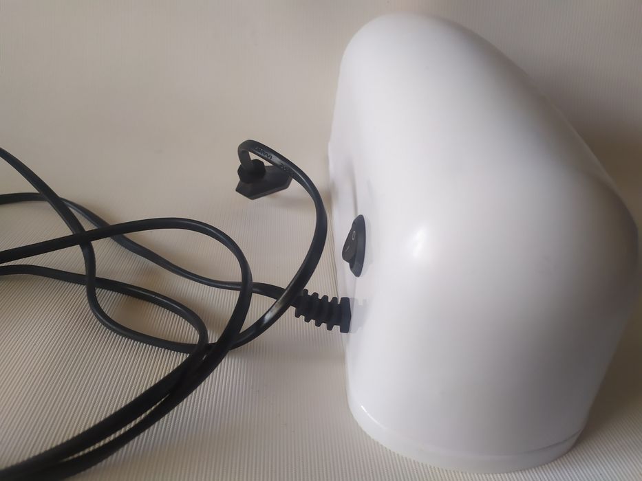 Лампа для манікюру