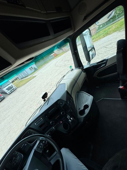 Actros MP4 1848 Low Deck Mega GigaSpace