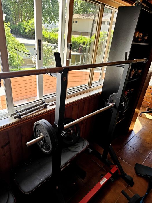Ginásio Completo Decathlon: Rack Corength + Barras + Banco + Kit Pesos 50kg+
