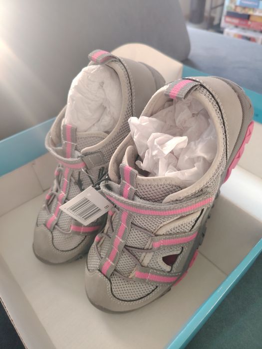Sandały buty dziecięce nowe rozmiar 36