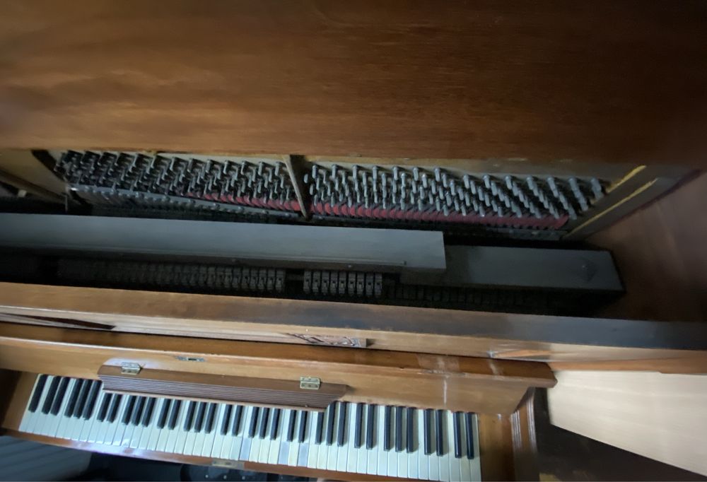 Pianino M.Janowsky Hollieferant