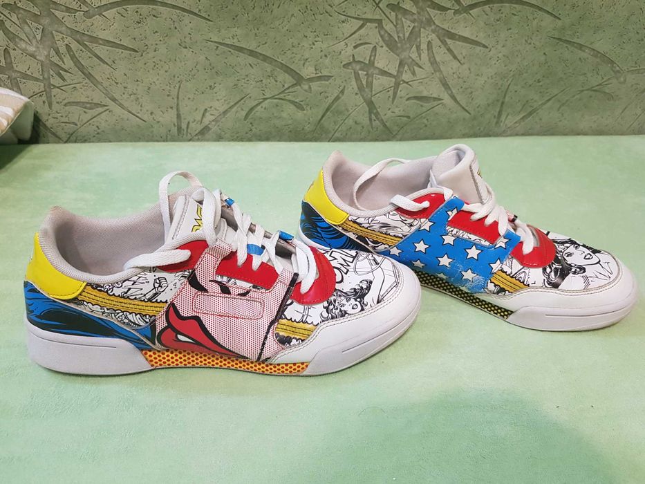 Кроссовки Reebok Wonder Woman размер EU 43 ( 28 см по стельке )
