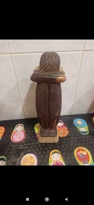 Escultura em madeira e areia 25cm
