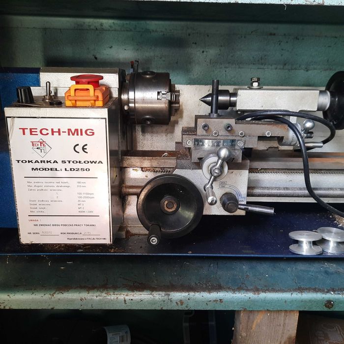 Tokarka  stołowa TECH-MIG  MODEL:  LD 250