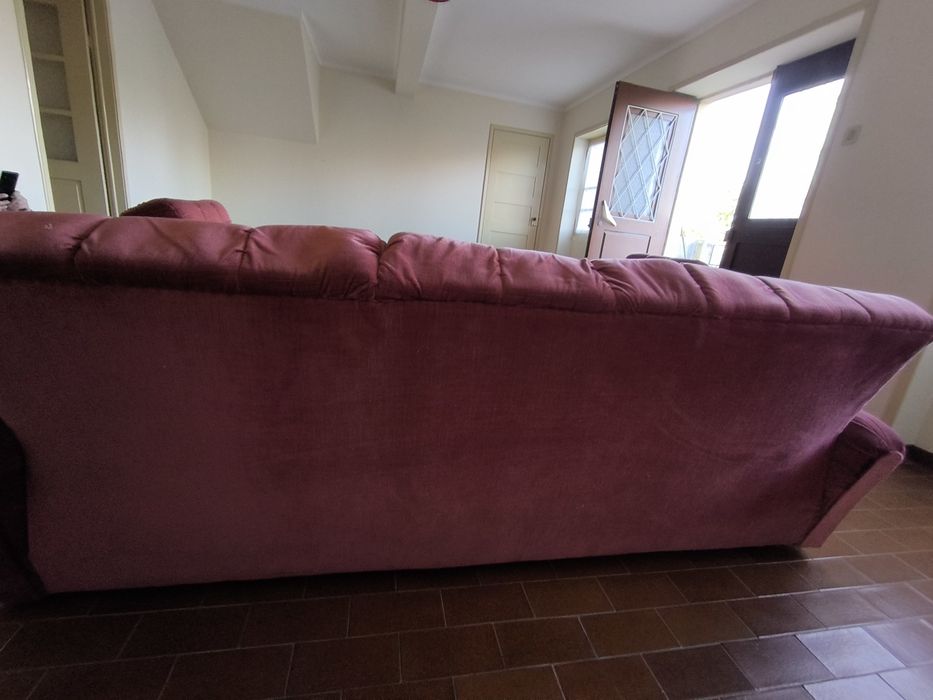 Conjunto de sofá e cadeirões