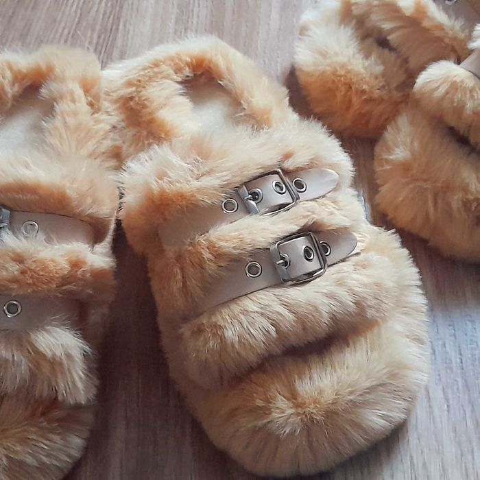 Шлёпанцы женские