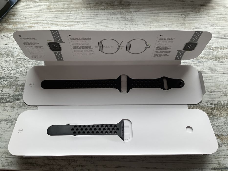 Apple watch SE grey