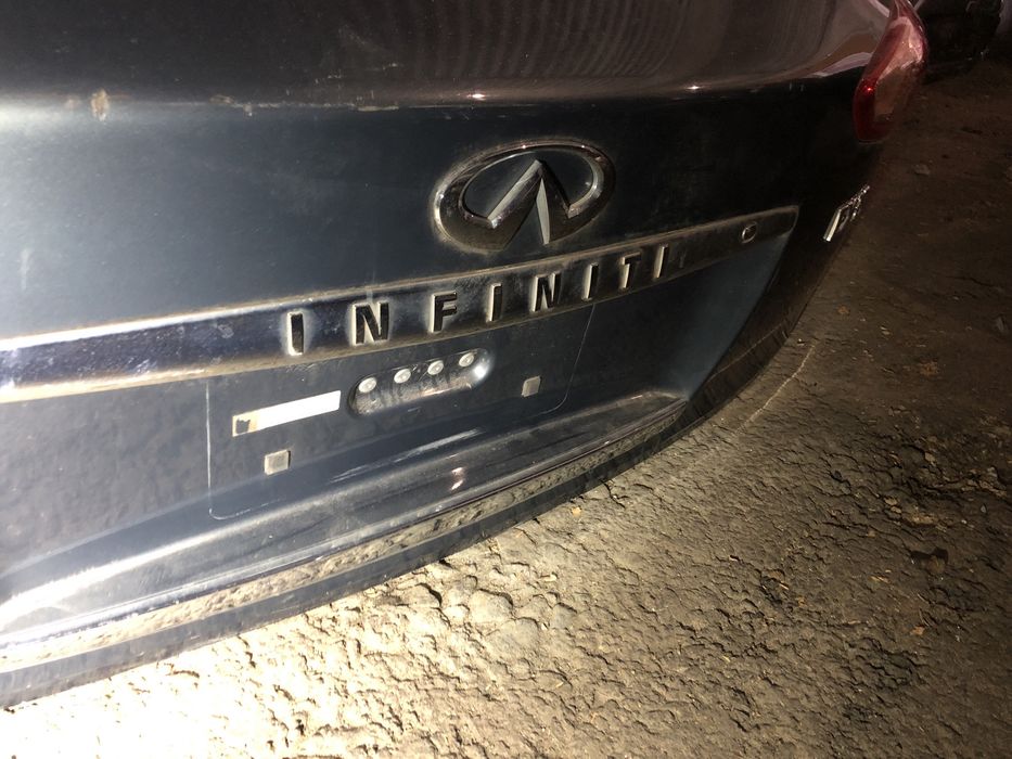 Крышка багажника Infiniti EX35